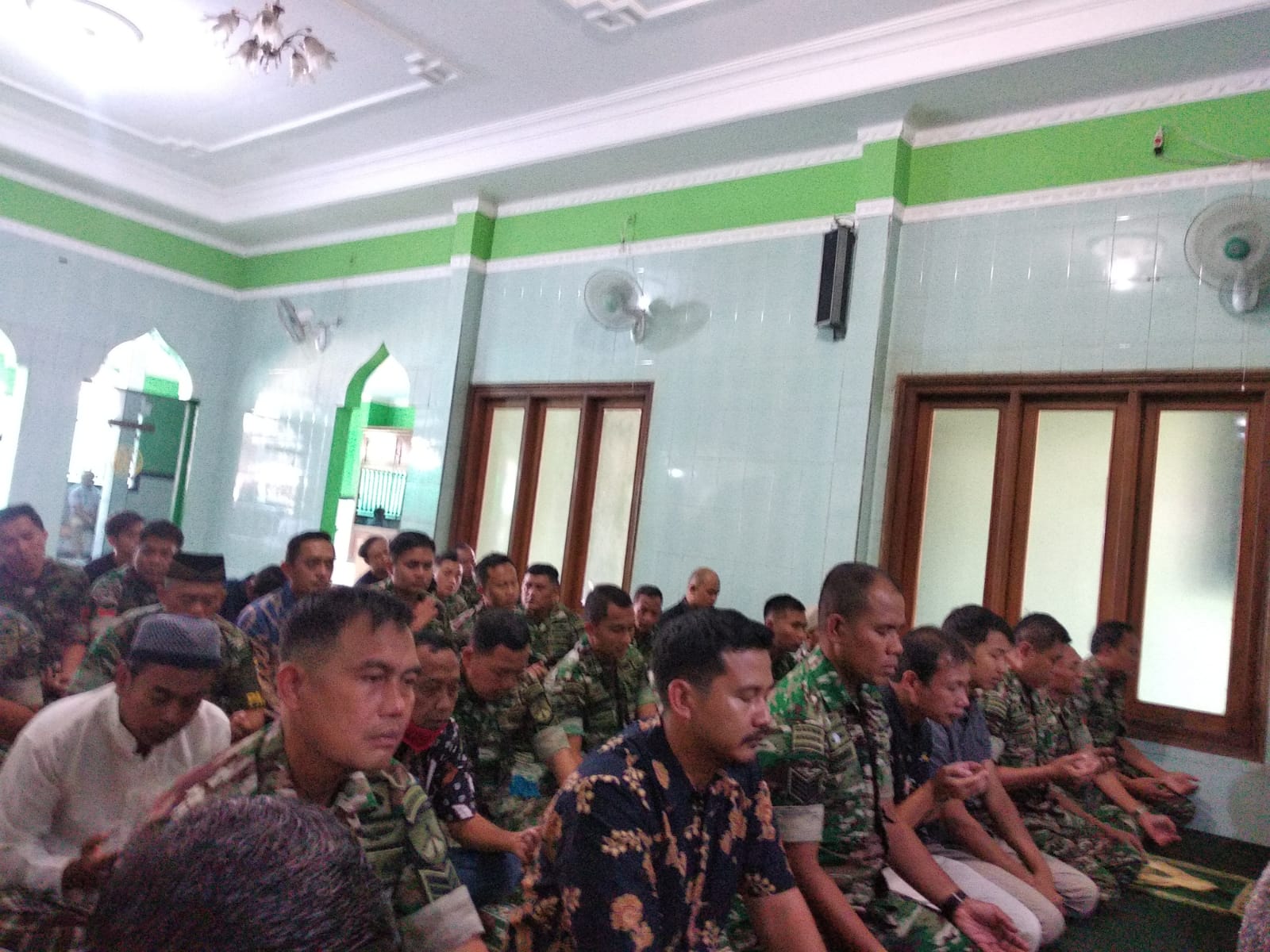 Tingkatkan Keimanan dan Ketaqwaan, Prajurit Korem 073/Makutarama Laksanakan Sholat Jum’at